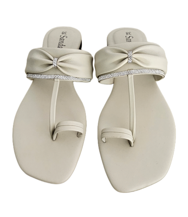 Elegant Ladies Flat Sandal